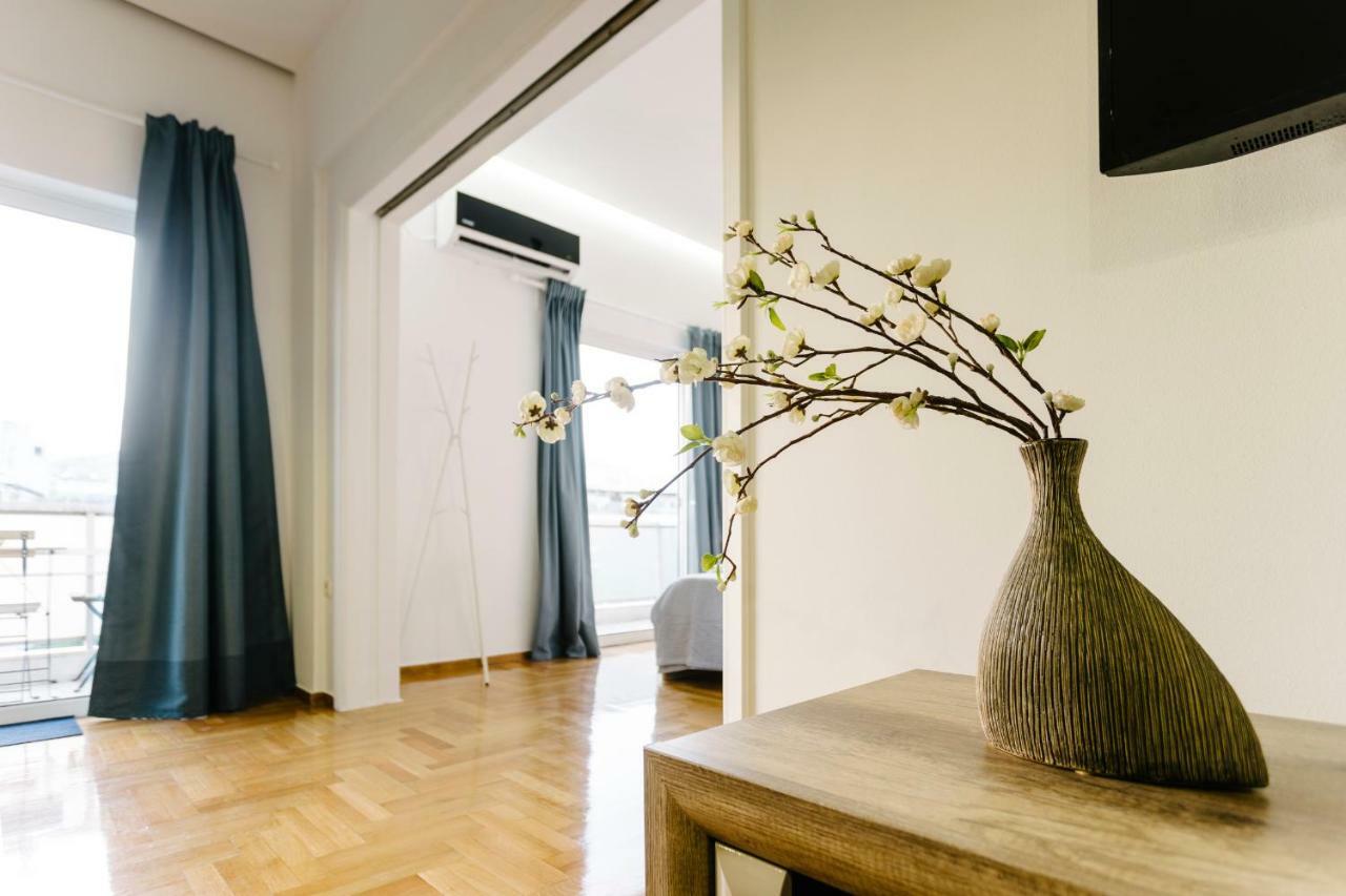 Bright 2 Bedrooms Apt. In The Heart Of Athens W Stunning Views To Acropolis Buitenkant foto